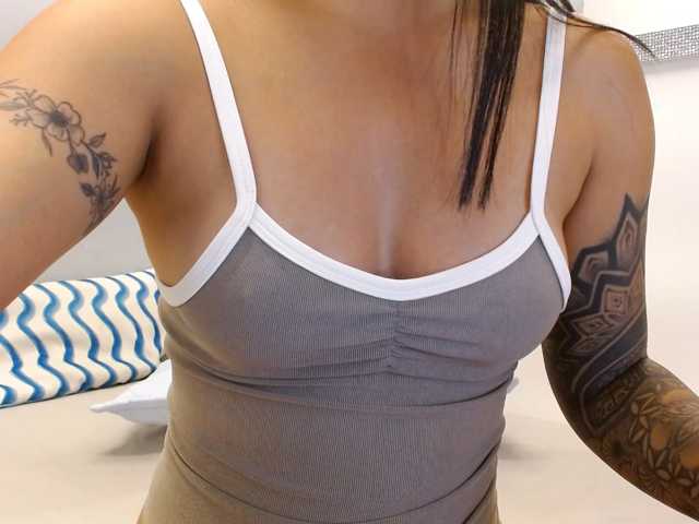 louisk2 live cam on BongaCams