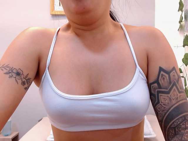 louisk2 live cam on BongaCams