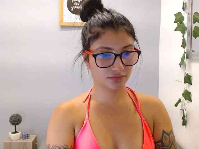 louisk2's webcam live show