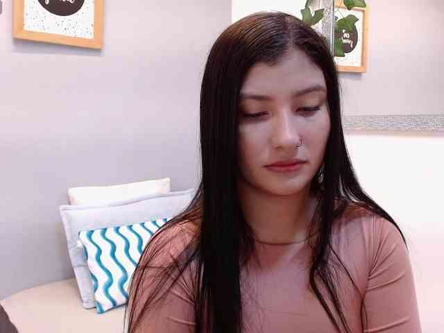 louisk2 Live Webcam on BongaCams