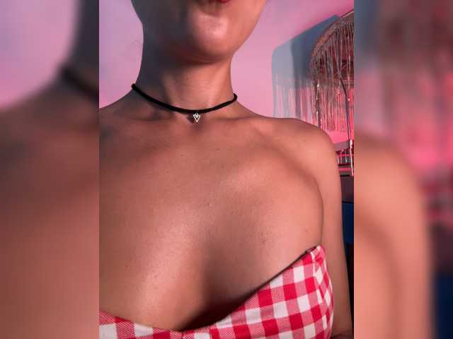 Malisha8 live cam preview
