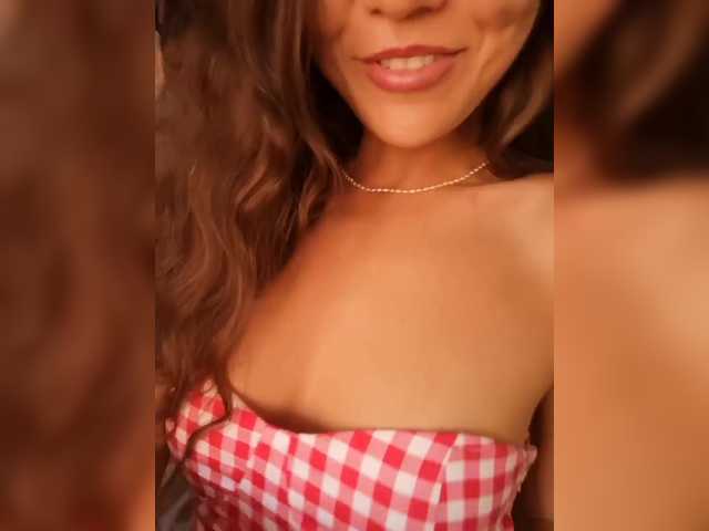 Malisha8 live cam on BongaCams