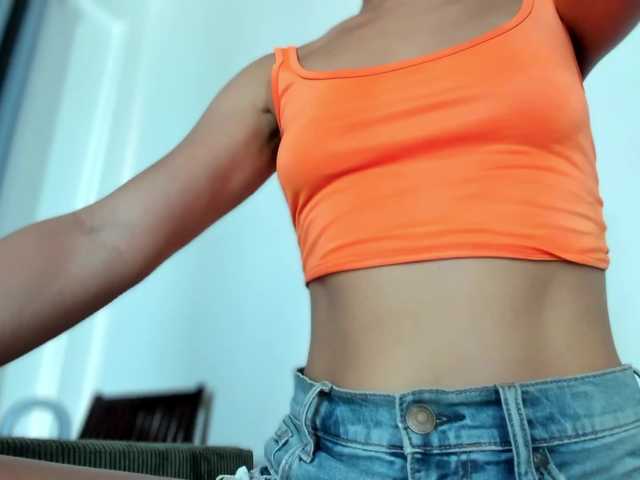 Malisha8 live cam on BongaCams