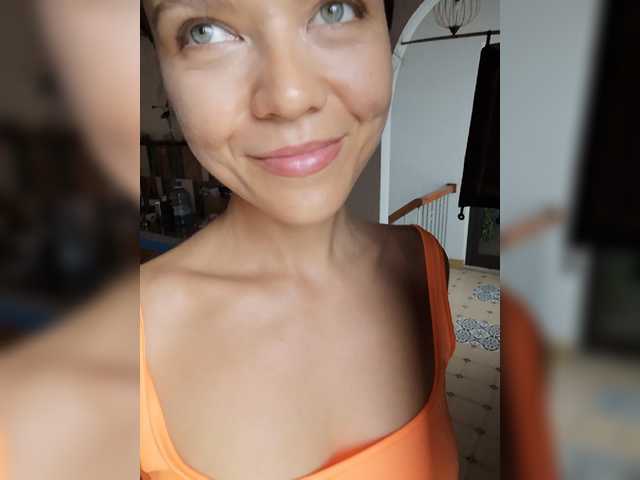 Malisha8 live webcam show
