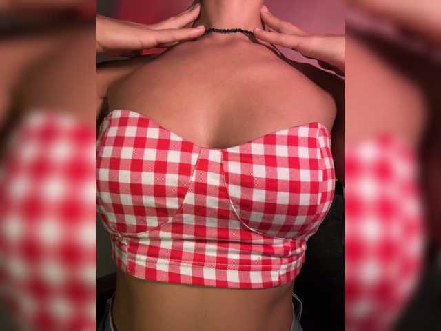 Malisha8 live cam on BongaCams