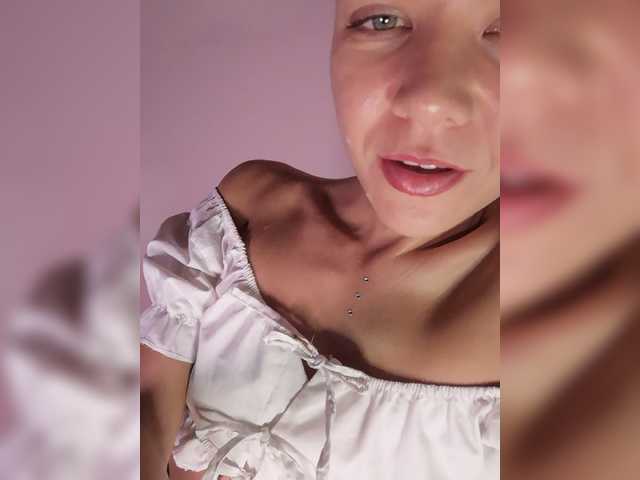 Malisha8 live cam on BongaCams
