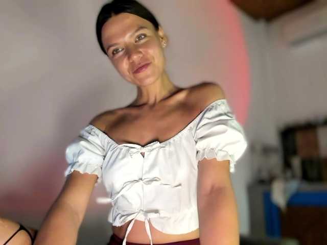 Malisha8 live cam on BongaCams