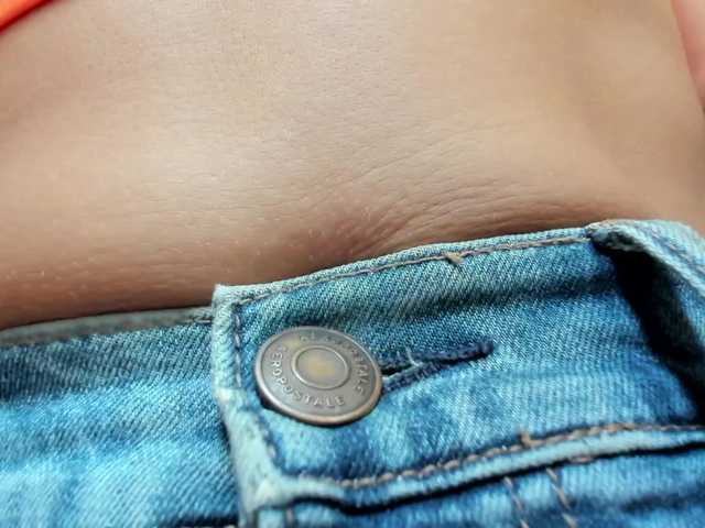 Malisha8 live cam on BongaCams