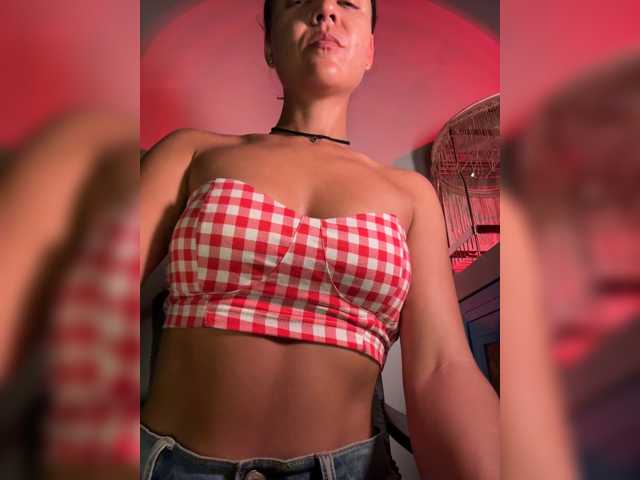 Malisha8 live cam preview