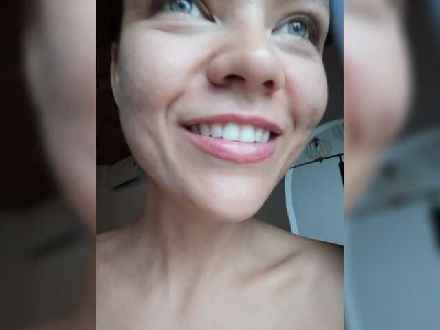 Malisha8 live cam on BongaCams