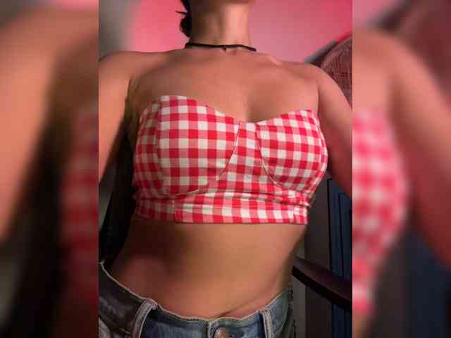 Model: Malisha8