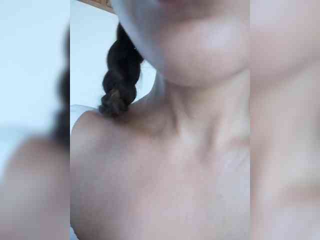Model: Malisha8