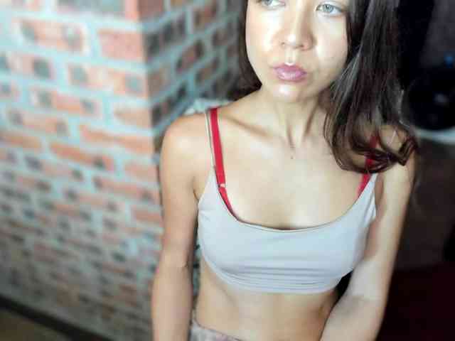 Model: Malisha8
