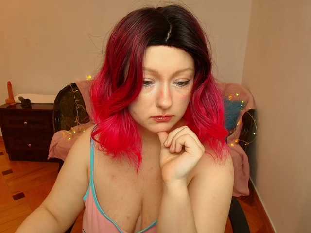 Ksushka22 live cam on BongaCams