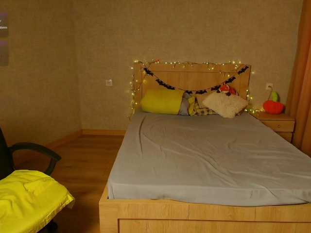 Ksushka22 live cam on BongaCams