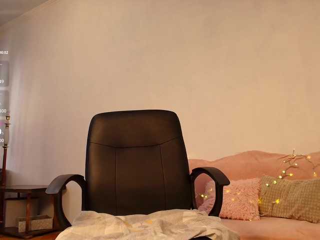 le modèle Ksushka22 est en webcam porno dans un show sur le site bongacams, il possède les tags suivants: White/Caucasian,Redhead,Hairy