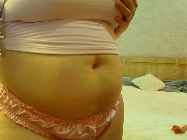 Ksushka22 live cam on BongaCams