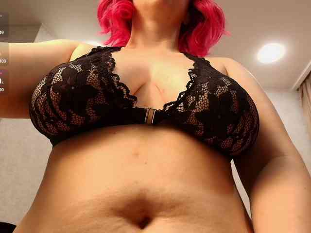 Ksushka22 webcam
