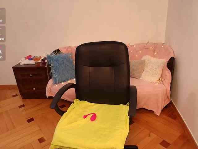 Ksushka22 webcam