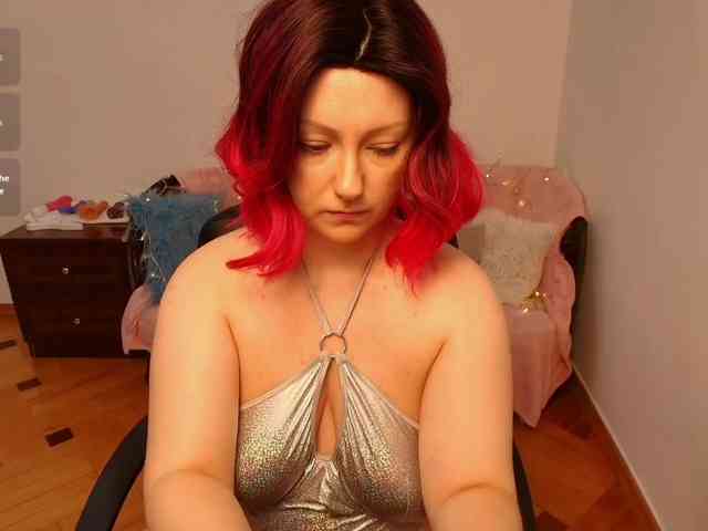 Ksushka22 webcam