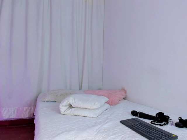 SteffanyRedx live cam on BongaCams