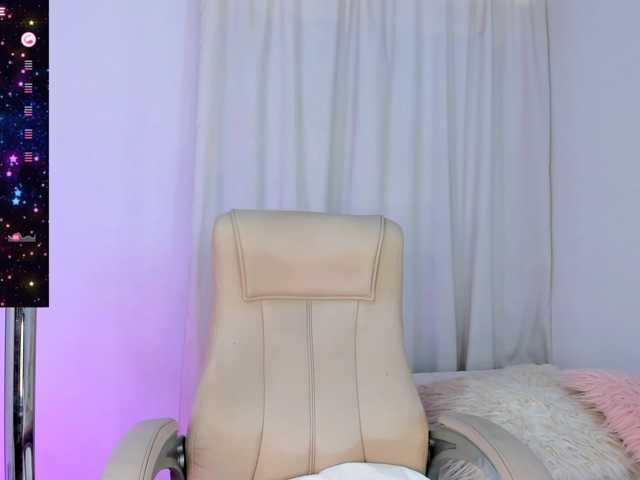 SteffanyRedx live cam preview