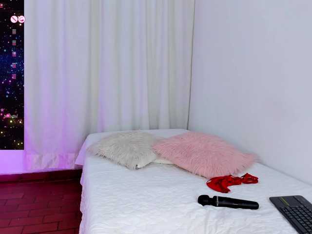 SteffanyRedx live cam on BongaCams
