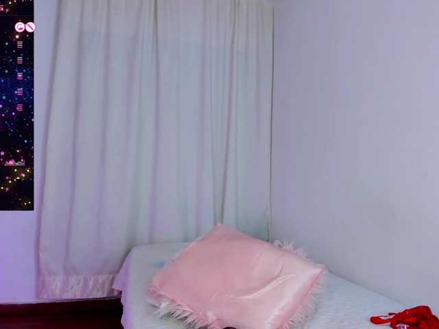 SteffanyRedx live cam on BongaCams