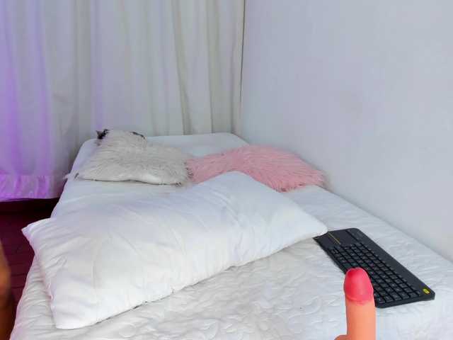 SteffanyRedx live cam on BongaCams