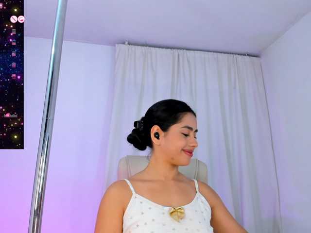 SteffanyRedx live cam preview