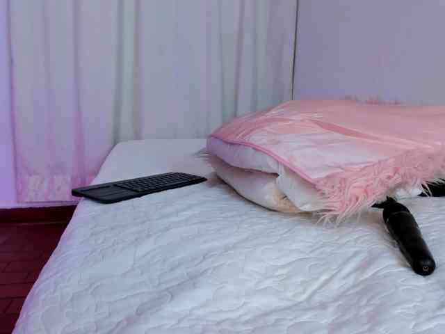 SteffanyRedx webcam