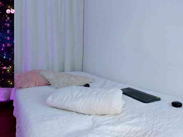 SteffanyRedx webcam