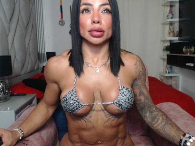 cristalb1 live cam on BongaCams