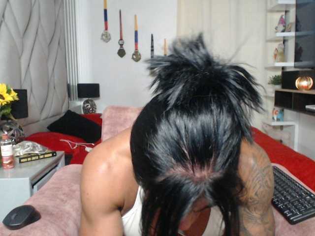 cristalb1 live cam on BongaCams