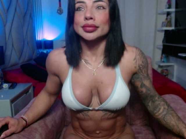 cristalb1 live cam on BongaCams