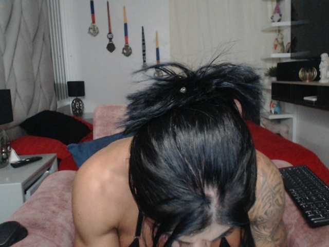 cristalb1 — live female cam