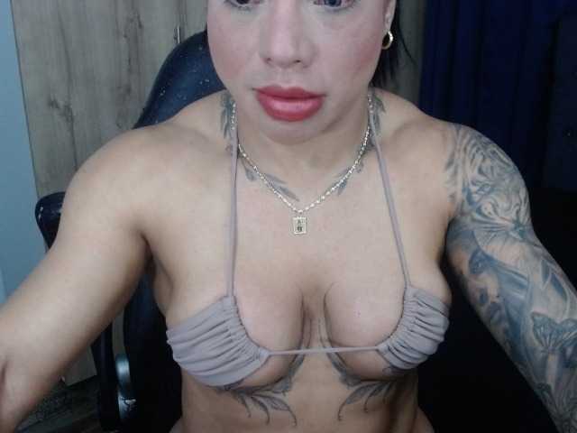 cristalb1's BongaCams show and profile