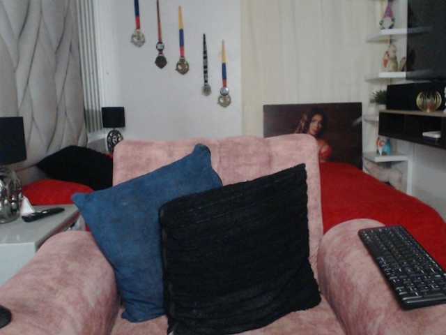 cristalb1 — live female cam