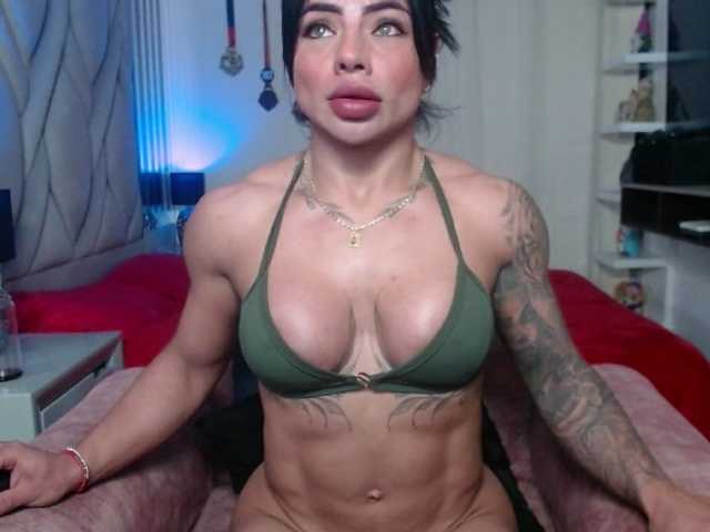 cristalb1 live cam on BongaCams