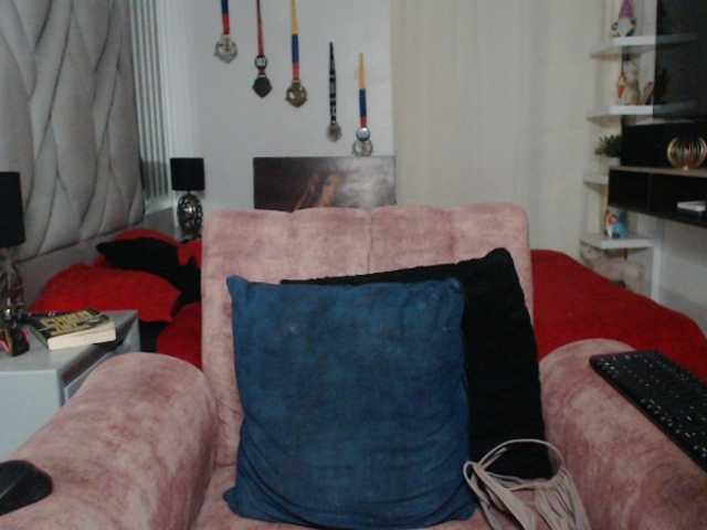 cristalb1 live cam preview