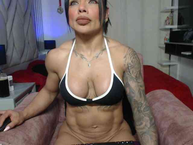 cristalb1 Live Webcam on BongaCams