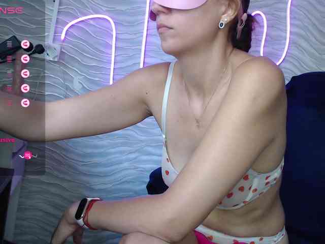 sexychery26a webcam