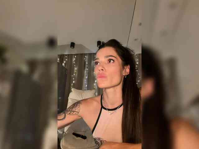 ---Calypso--- Sex Cam Show