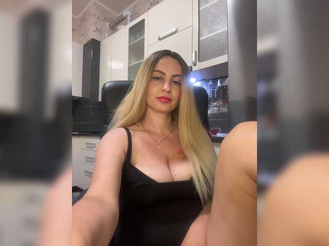 Nejnaja live cam on BongaCams
