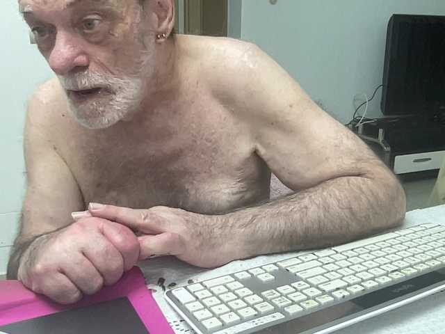 coach-karl — live male cam