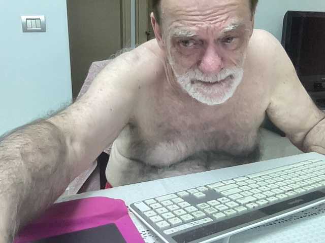 coach-karl — live male cam