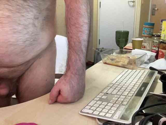 coach-karl Sex Cam Show