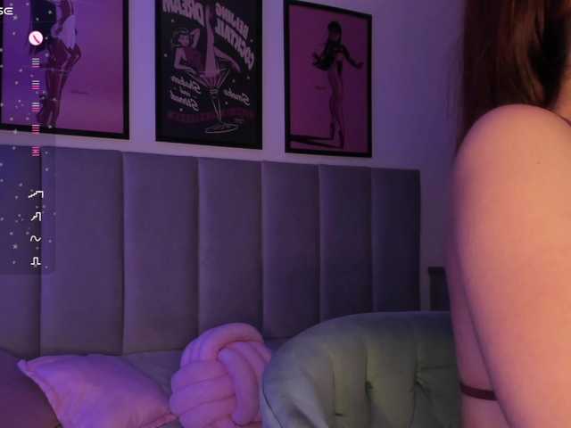 Aphrir live webcam show