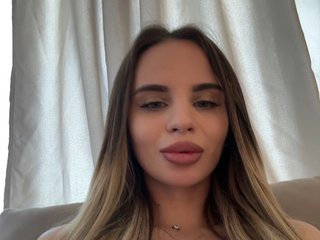 LedyMiya Porn Show
