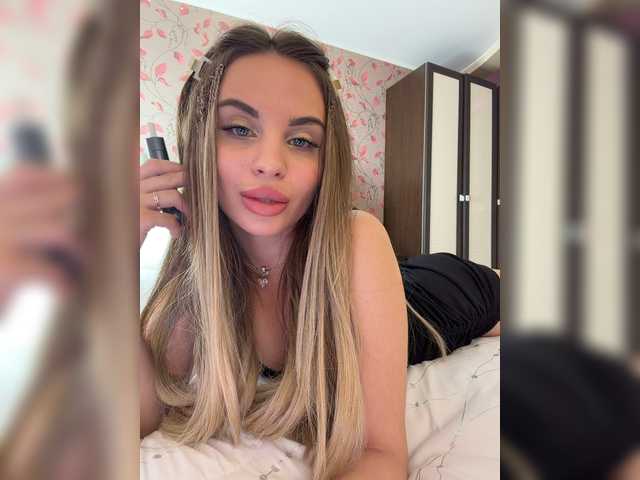 LedyMiya live cam on BongaCams